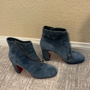 Blue suede, only been worn twice. 7 1/2